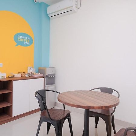 Sans Hotel Aurum Majapahit 세마랑 외부 사진