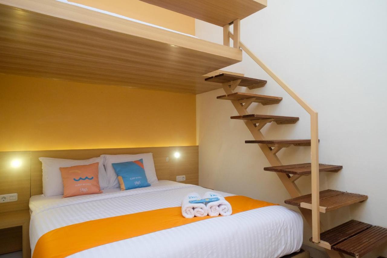 Sans Hotel Aurum Majapahit 세마랑 외부 사진