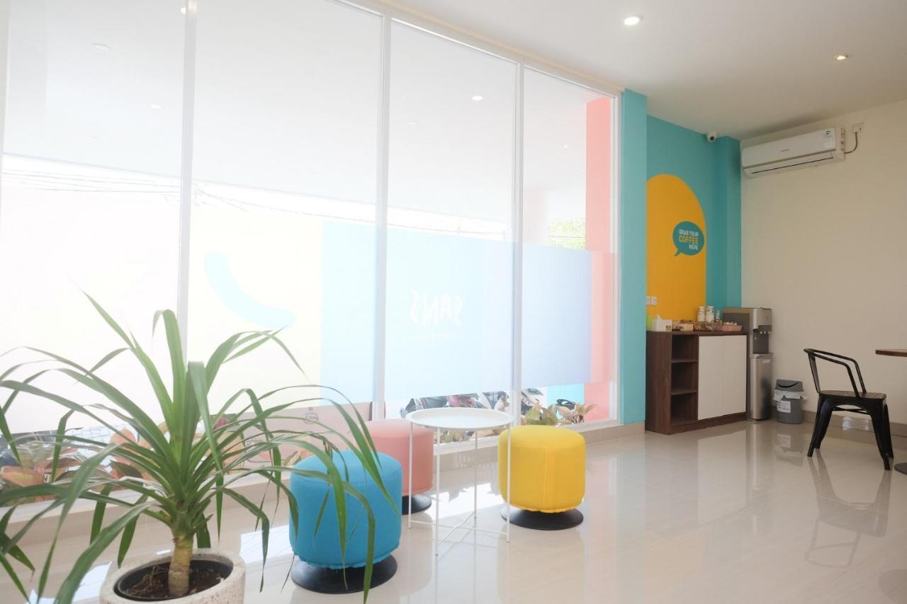 Sans Hotel Aurum Majapahit 세마랑 외부 사진